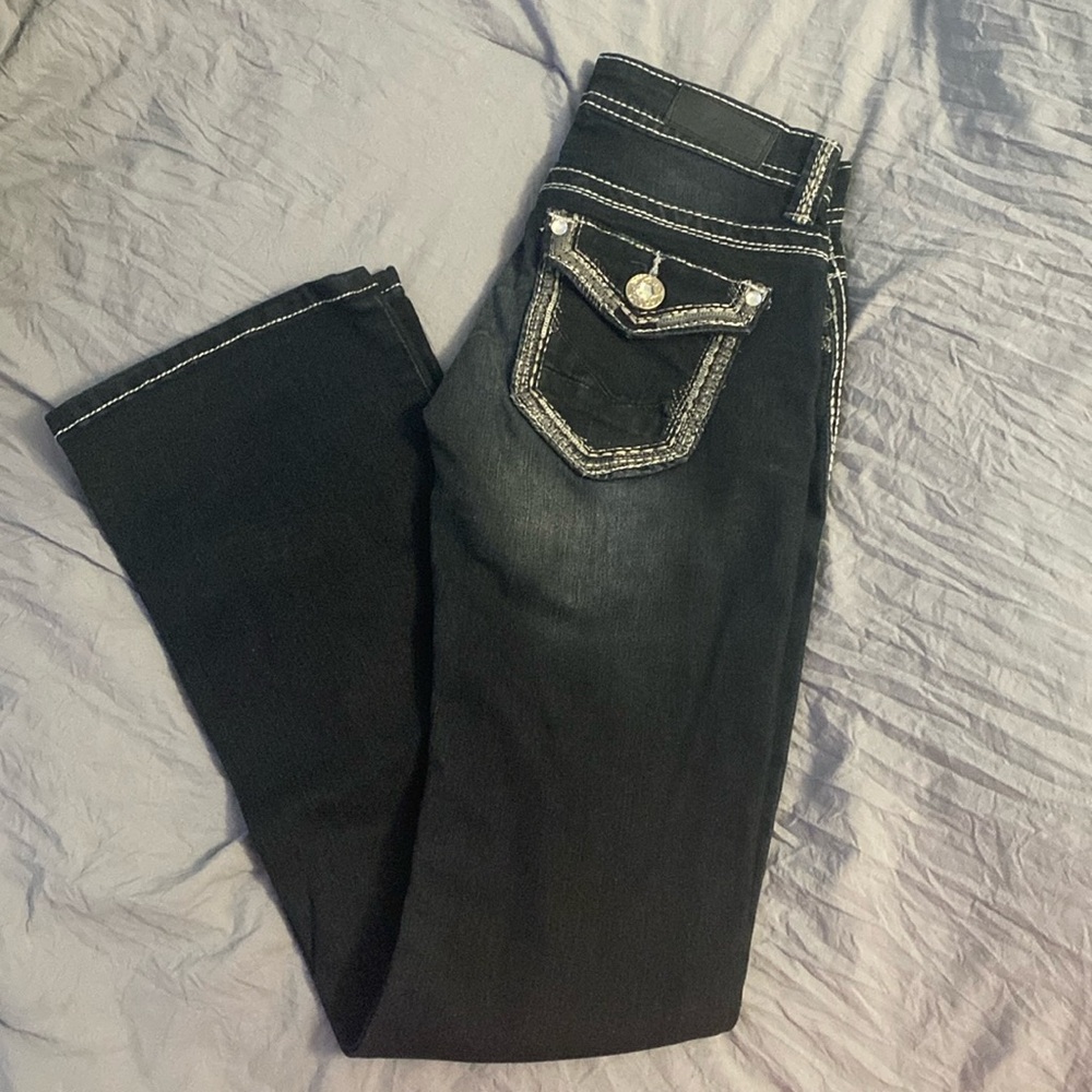 dayTrip Leo Bootcut Dark Jeans
